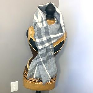 Burberry scarf